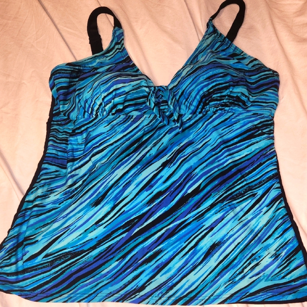 Women's Tankini Swimsuit Top Size 3XL
